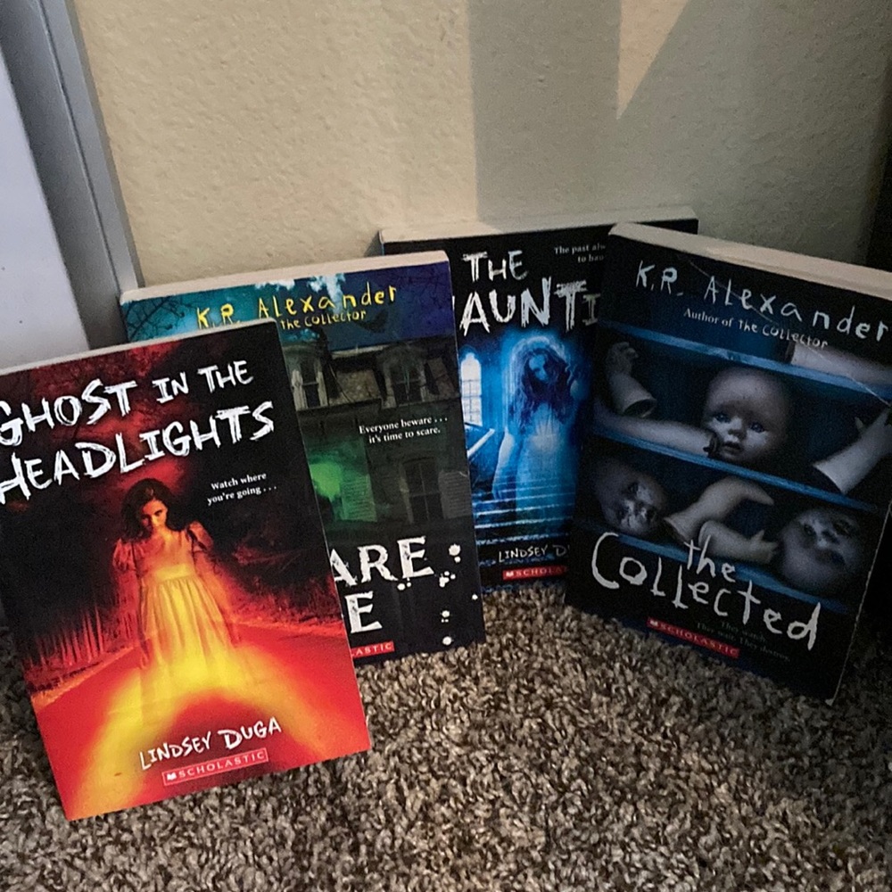 Books - Picture 1 of 5